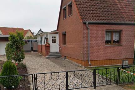 Haus Jerichow - 1 Zimmer, 90 m&sup2;, 130.000&euro; | Angebot:27300122