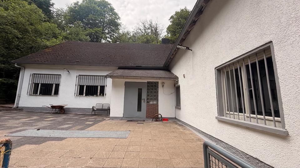 Einfamilienhaus Idar-Oberstein Oberstein - 4 Zimmer, 200 m&sup2;, 95.000&euro; | Angebot:26891557