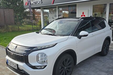 Mitsubishi Outlander 11.038 km 49.900 &euro; Auerbach 08209