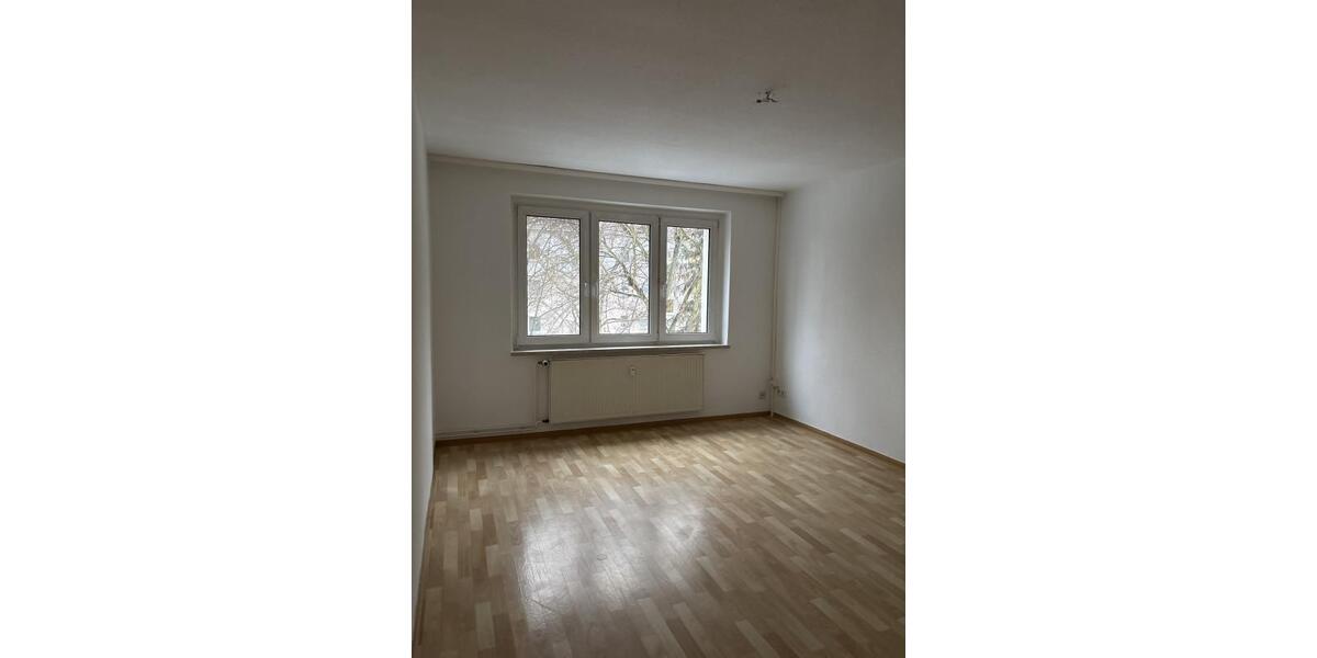 Etagenwohnung Finsterwalde - 2.5 Zimmer, 59 m&sup2;, 387&euro; | Angebot:25883938