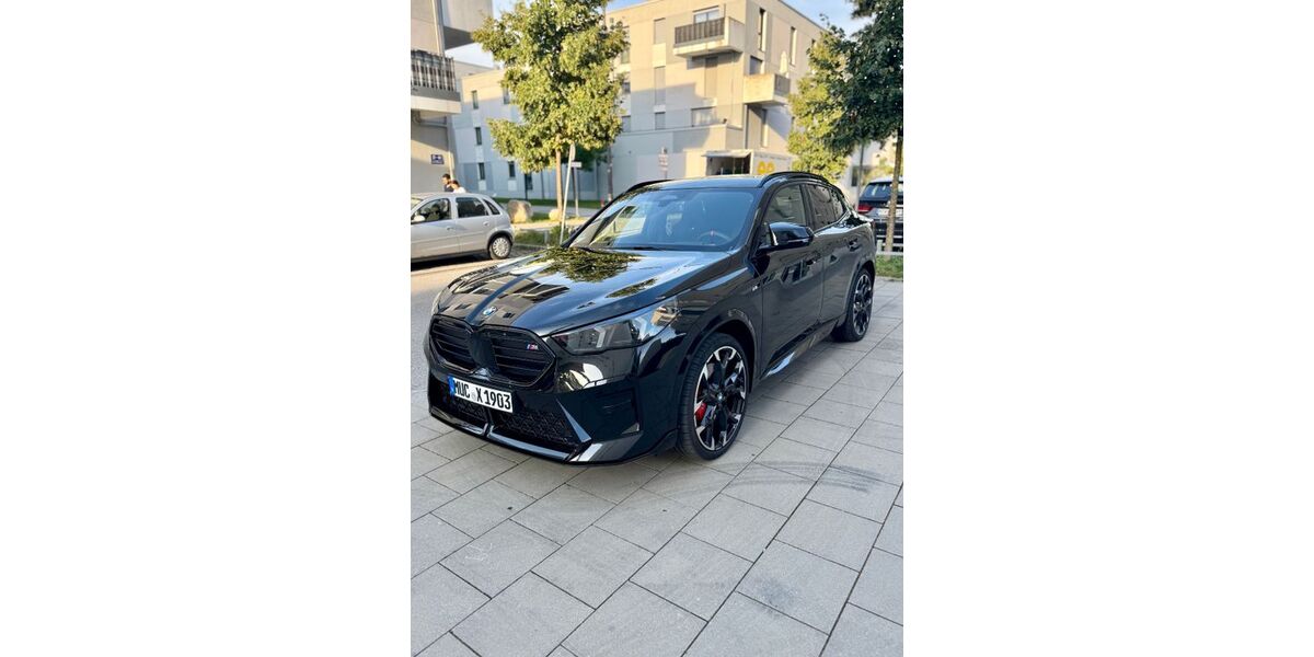 BMW X2 17.500 km 55.555 &euro; München 80807