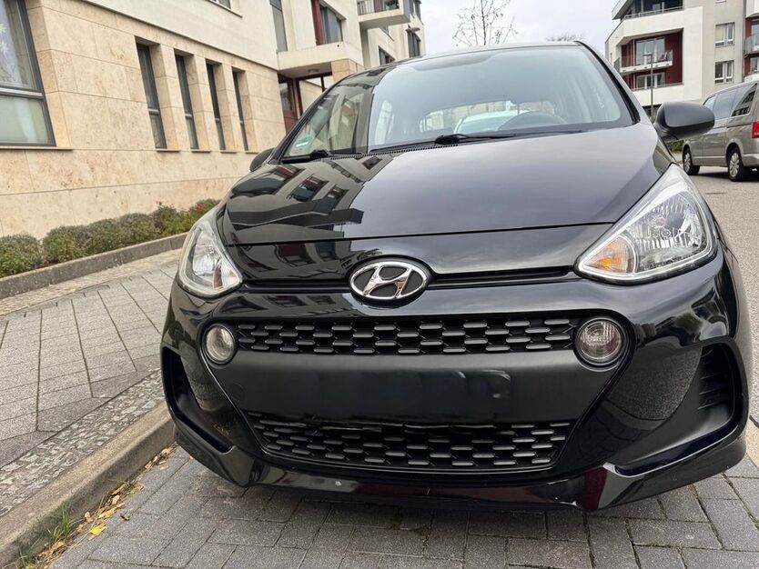 Hyundai i10 56.000 km 8.100 € Schwerin 19055