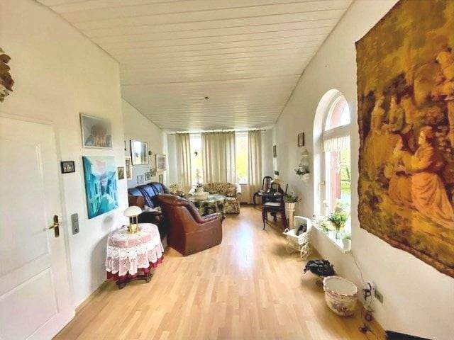 Mehrfamilienhaus, Wohnhaus Wilhelmshaven Siebethsburg - 7 Zimmer, 180 m&sup2;, 235.000&euro; | Angebot:25732028