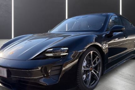 Porsche Taycan 83.000 km 64.300 &euro; München 80331