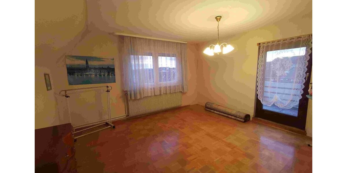 Einfamilienhaus Villingen-Schwenningen Schwenningen - 6 Zimmer, 134 m&sup2;, 260.000&euro; | Angebot:26299728