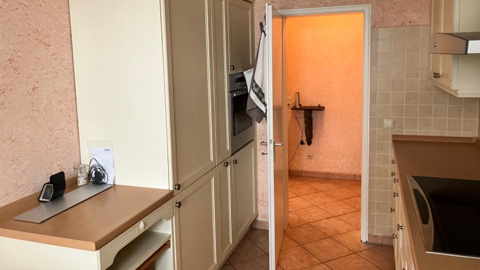 Etagenwohnung Esslingen am Neckar Hegensberg - 3 Zimmer, 90 m&sup2;, 390.000&euro; | Angebot:25173599