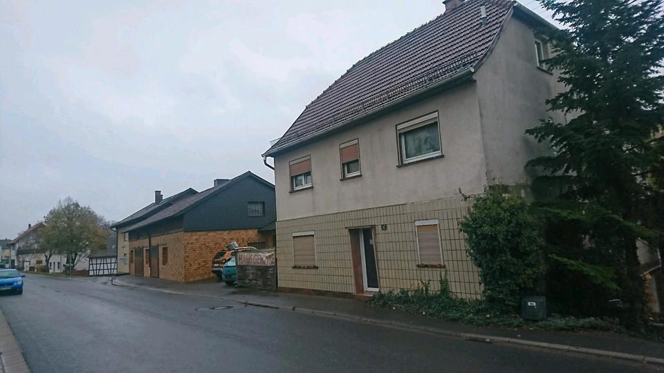 Einfamilienhaus Lichtenfels - 6 Zimmer, 200 m&sup2;, 180.000&euro; | Angebot:16401544