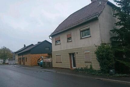 Haus Lichtenfels - 6 Zimmer, 200 m&sup2;, 180.000&euro; | Angebot:16401544