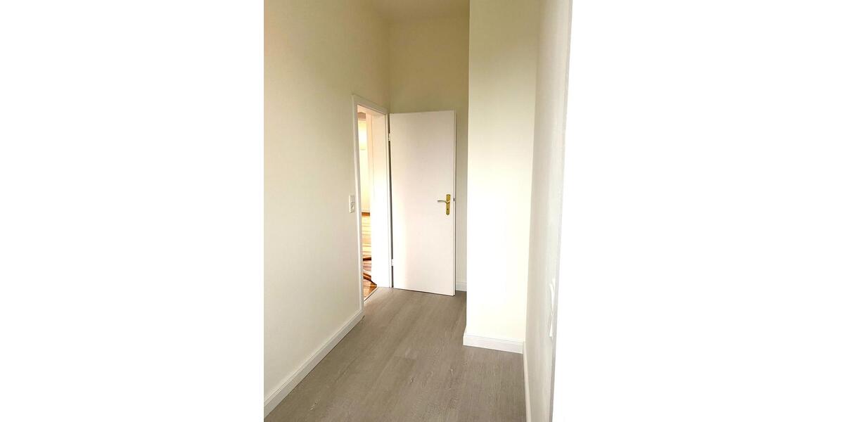 Etagenwohnung Flensburg Altstadt - 3 Zimmer, 92 m&sup2;, 785&euro; | Angebot:26396864