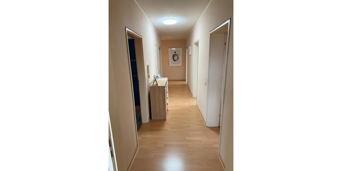 Etagenwohnung Michelstadt - 4 Zimmer, 97 m&sup2;, 1.000&euro; | Angebot:25978646