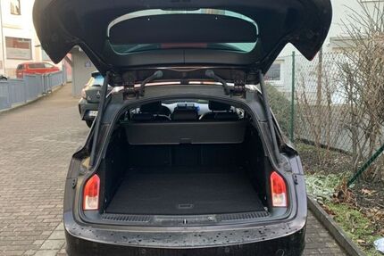 Opel Insignia 215.500 km 5.900 &euro; Hartha 04746