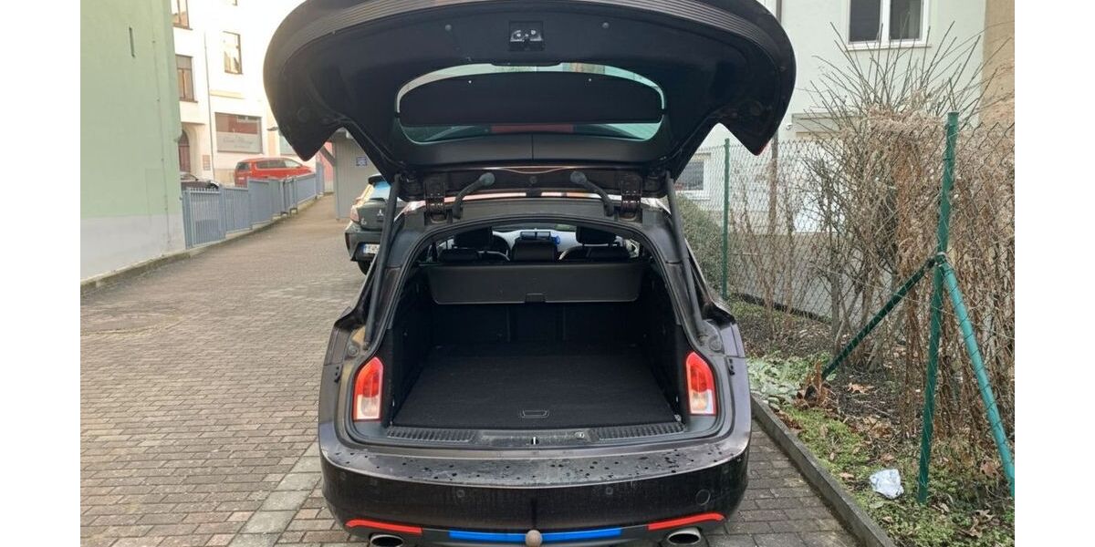 Opel Insignia 215.500 km 5.900 &euro; Hartha 04746