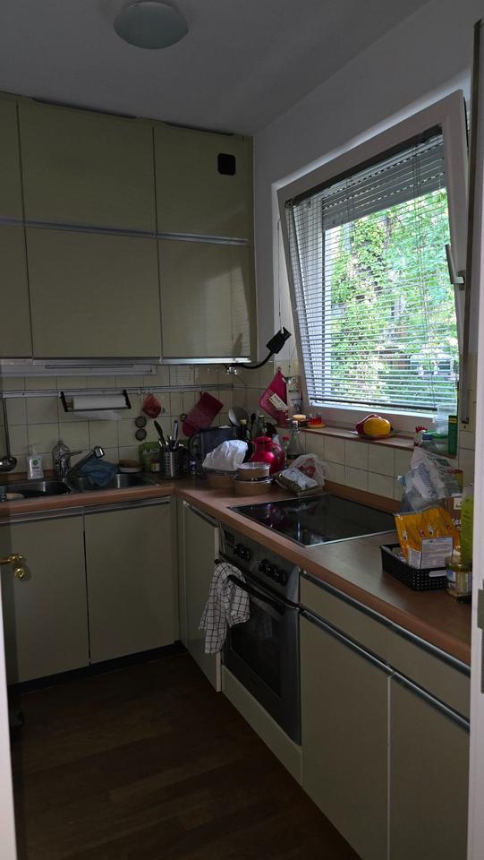Provisionfrei ! Stunning 2-Bedroom Flat with Lake View & Pool