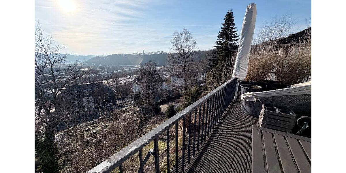 Erdgeschoßwohnung Siegen - 3 Zimmer, 124 m&sup2;, 1.178&euro; | Angebot:25406232