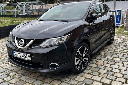 Nissan Qashqai 127.900 km 13.600 &euro; Stuttgart 70329