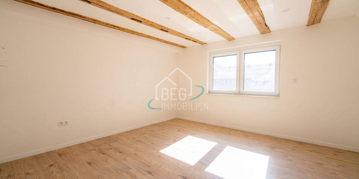 Mehrfamilienhaus, Wohnhaus Gaildorf / Eutendorf Eutendorf - 6 Zimmer, 114 m&sup2;, 379.000&euro; | Angebot:26389075