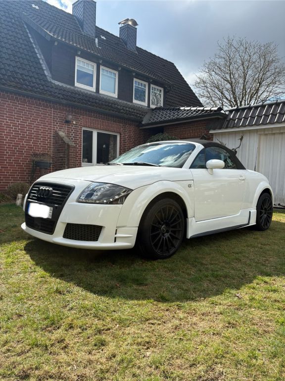 Audi TT 182.000 km 4.199 € Fredenbeck 21717