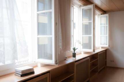 Haus zum Kaufen in Überlingen 749.000 € 264 m² 8 zimmer