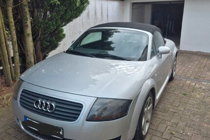 Audi TT 214.771 km 2.400 &euro; Bückeburg 31675