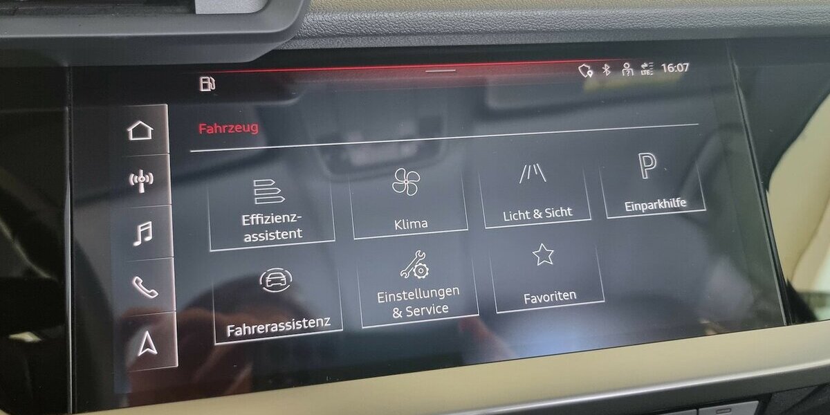 Audi A3 30TFSI limo Navi Leder Digital VIC Kamera LED 66.400 km 21.100 &euro; Garrel 49681