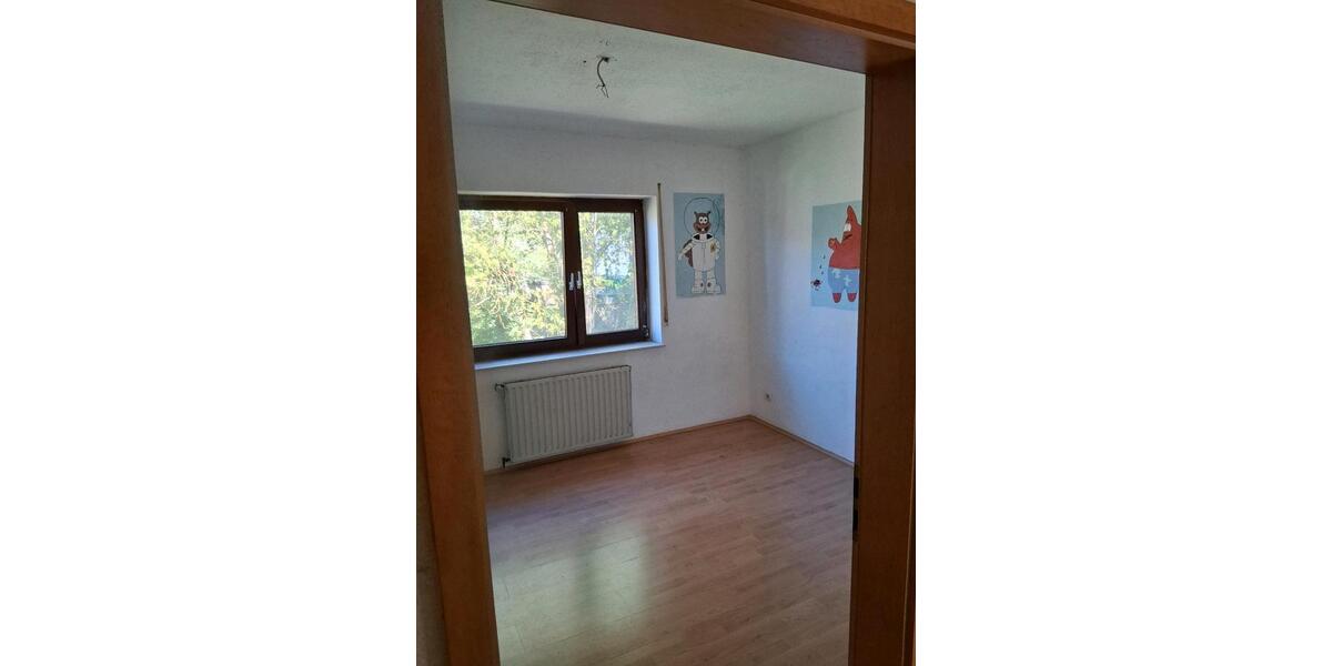 Etagenwohnung Kusel - 4 Zimmer, 104 m&sup2;, 800&euro; | Angebot:26402668