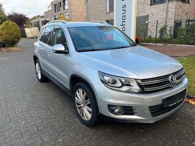 VW Tiguan 107.668 km 12.590 &euro; Diepholz 49356