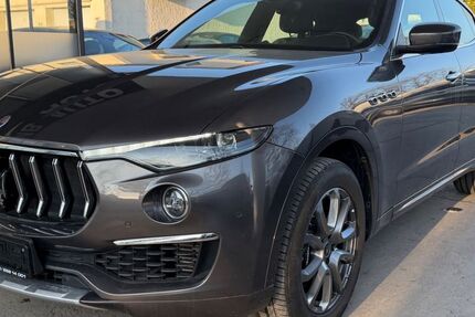 Maserati Levante 68.735 km 40.990 &euro; München 80939