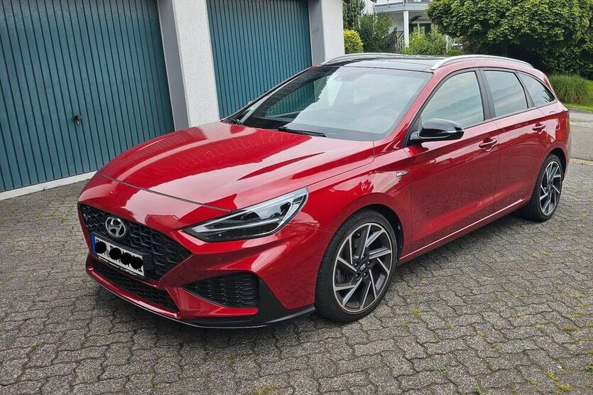 i30