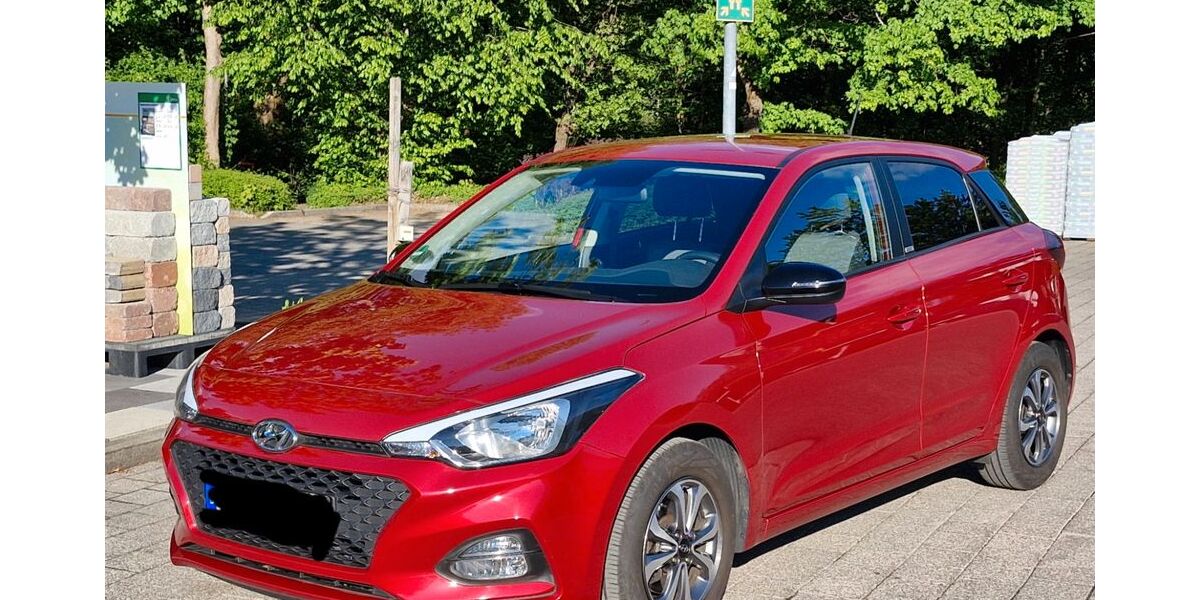 Hyundai i20 59.000 km 12.900 &euro; Penzberg 82377