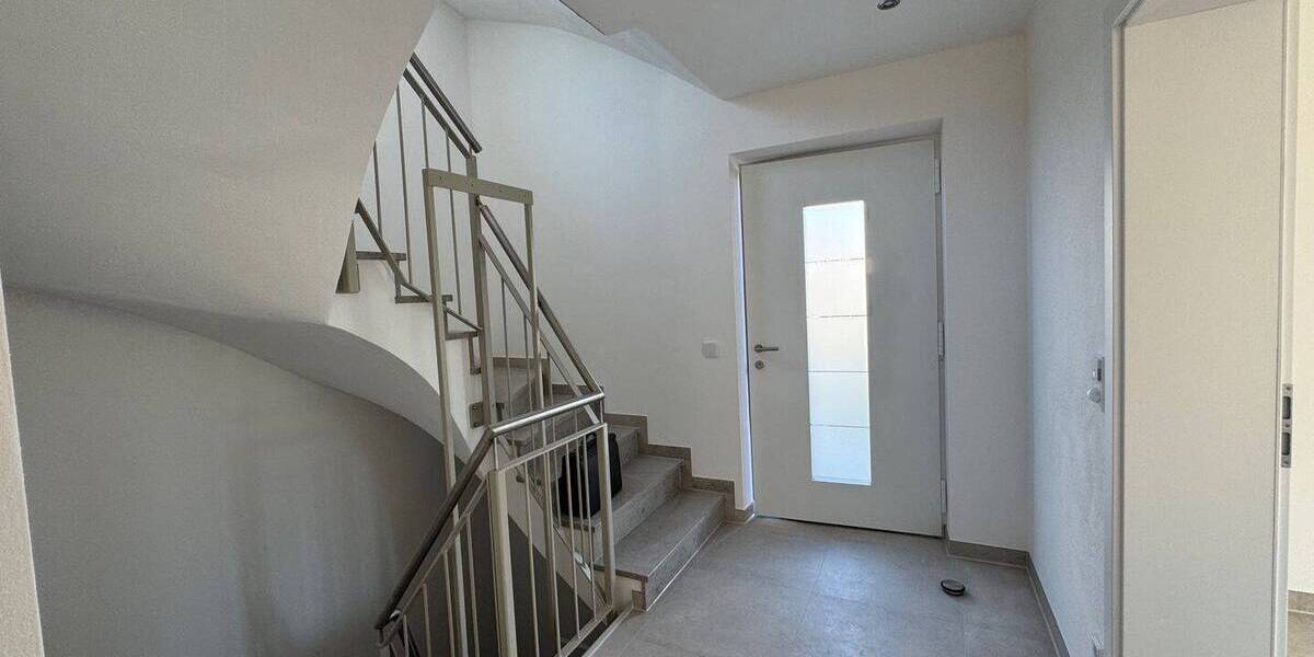 Einfamilienhaus Augsburg Haunstetten - 5 Zimmer, 206 m&sup2;, 2.300&euro; | Angebot:26874974