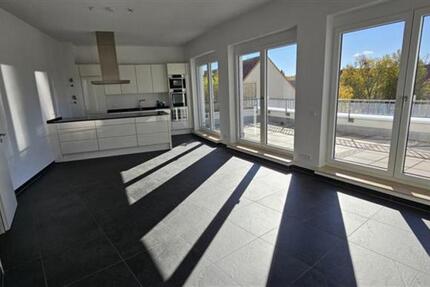 Haus Berlin Treptow-Köpenick - 3 Zimmer, 111 m&sup2;, 1.889&euro; | Angebot:25173587