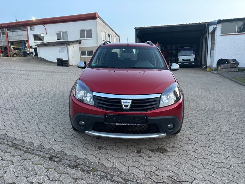 Dacia Sandero 176.964 km 3.800 € Müllenbach 53520