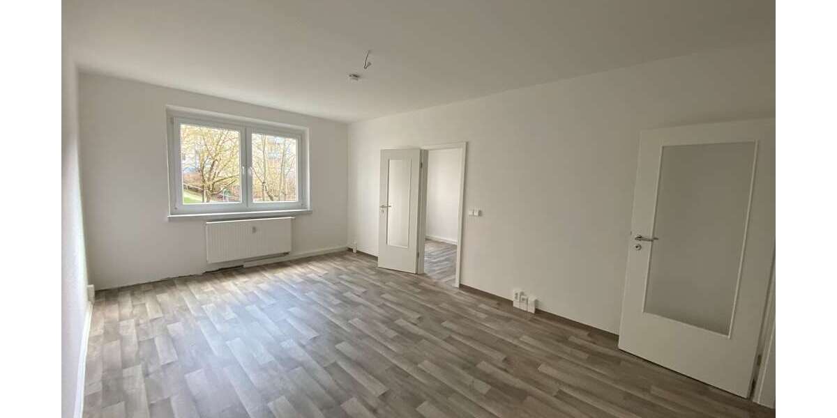 Wohnung zum Mieten in Suhl 410,62 € 60.95 m² 3 zimmer