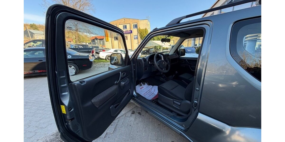 Suzuki Jimny 4x4 158.000 km 7.500 &euro; Rudolstadt 07407