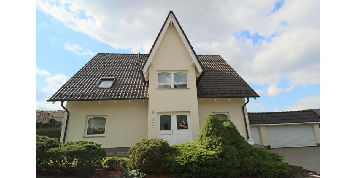 Einfamilienhaus Penig - 8 Zimmer, 246 m&sup2;, 1.850&euro; | Angebot:24748923