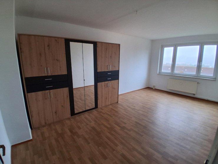 Etagenwohnung Meiningen - 2 Zimmer, 63 m&sup2;, 300&euro; | Angebot:26382584