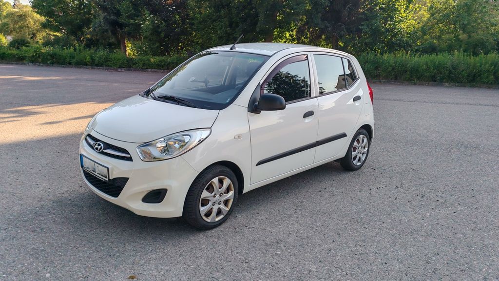Hyundai i10 50.000 km 3.500 &euro; Rot an der Rot 88430