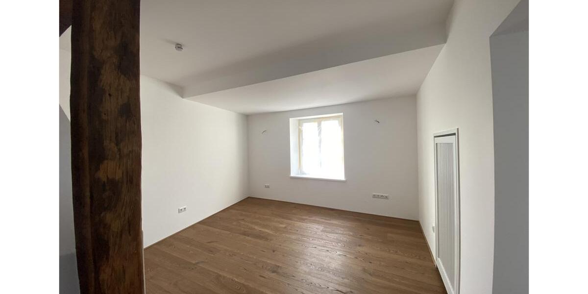 Einfamilienhaus Aachen Aachen-Mitte - 6 Zimmer, 220 m&sup2;, 2.450&euro; | Angebot:25975648