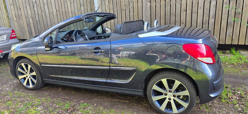 Peugeot 207 83.000 km 5.500 &euro; Bocholt 46399