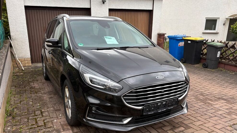 Ford Galaxy 163.800 km 17.200 € Nürnberg 90451