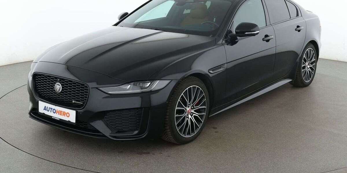 Jaguar XE 101.618 km 26.340 &euro; Stuttgart 70195