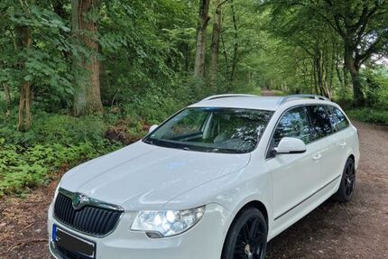 Skoda Superb 187.300 km 8.900 &euro; Glinde 21509