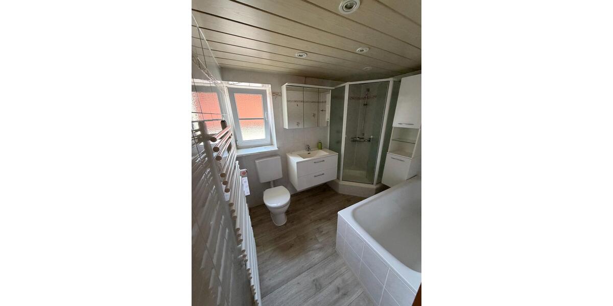 Einfamilienhaus Fürstenfeldbruck - 7 Zimmer, 185 m&sup2;, 1.950&euro; | Angebot:25442075