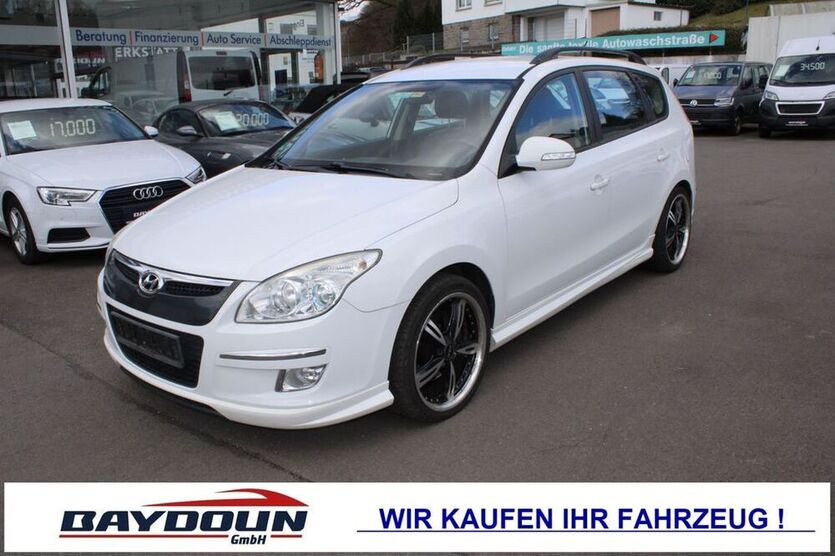 i30