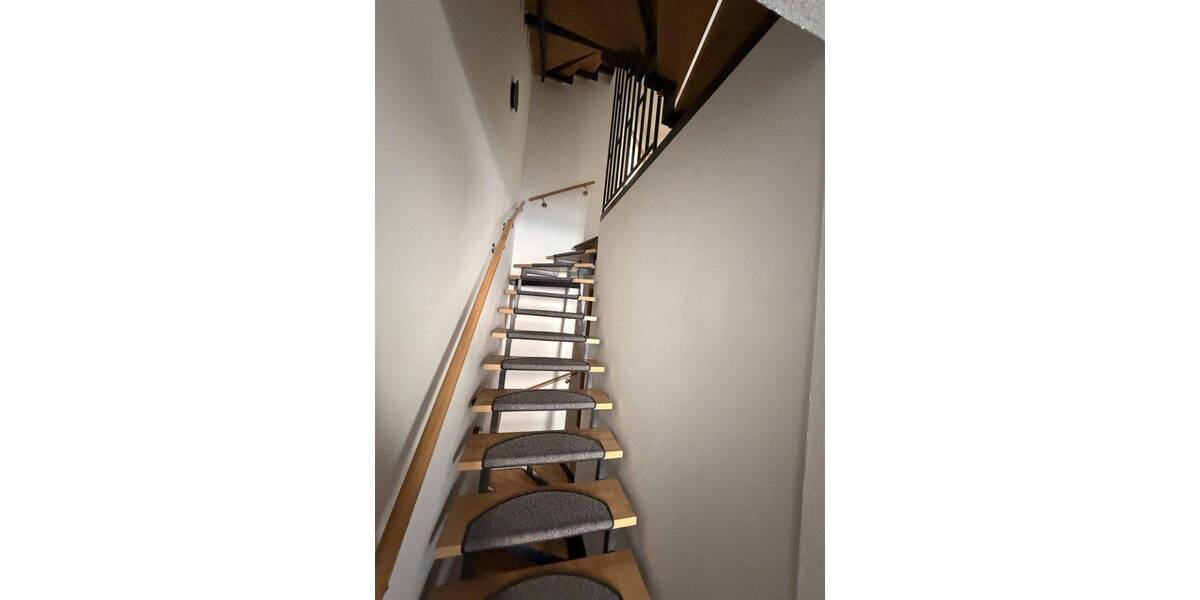 Reihenmittelhaus Feucht - 5 Zimmer, 165 m&sup2;, 2.300&euro; | Angebot:26778559