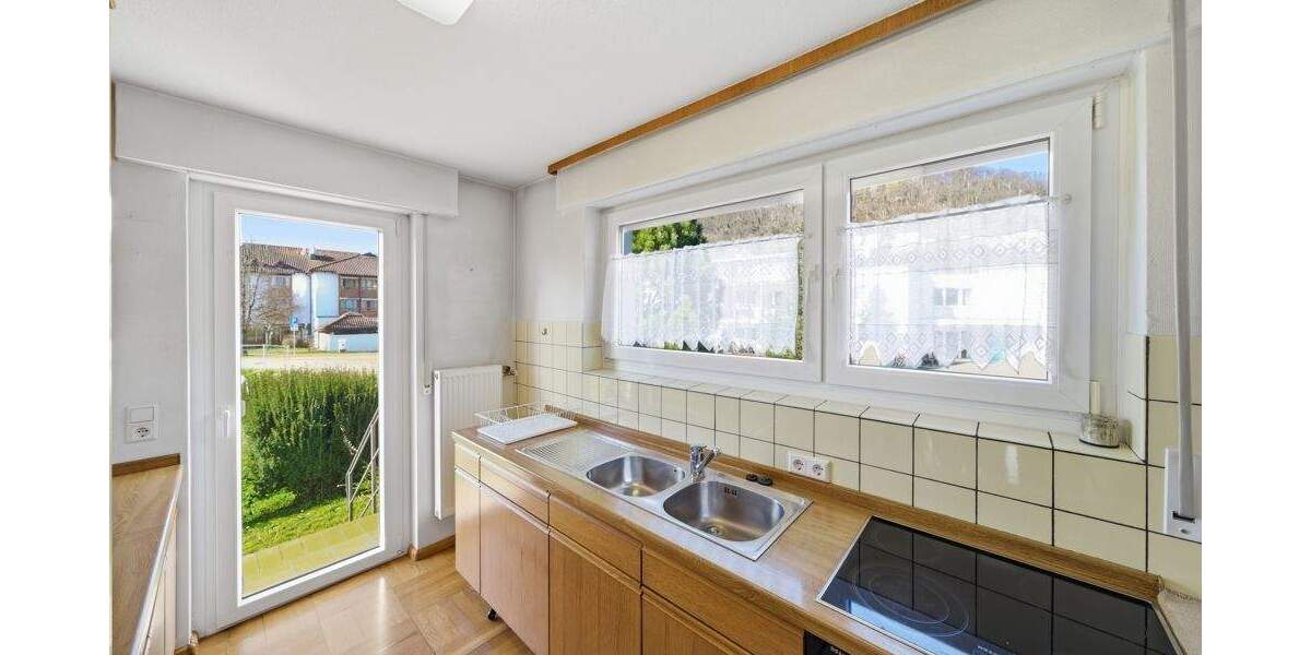 Mehrfamilienhaus, Wohnhaus Grenzach-Wyhlen Grenzach - 7 Zimmer, 186 m&sup2;, 795.000&euro; | Angebot:25814945