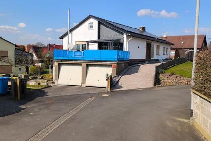 Haus Stadtallendorf - 10 Zimmer, 235 m&sup2;, 493.000&euro; | Angebot:25840712