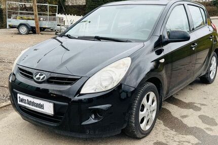 Hyundai i20 157.348 km 2.000 &euro; Ofterdingen 72131