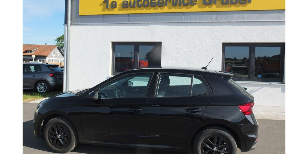 Skoda Fabia 25.700 km 14.490 &euro; Waldmünchen 93449