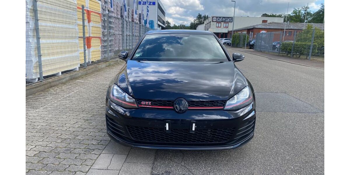 VW Golf 177.000 km 12.499 &euro; Walldorf 69190